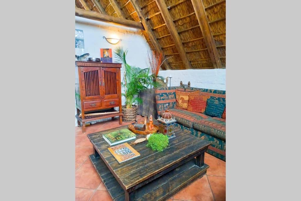 Pantera Lodge & Cheetah Cottage Йоханесбург Екстериор снимка
